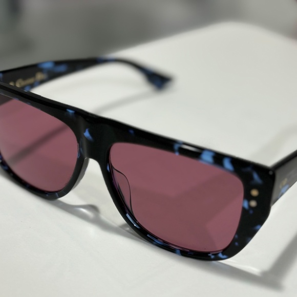 Christian Dior Club 2 - Picture 3 of 5